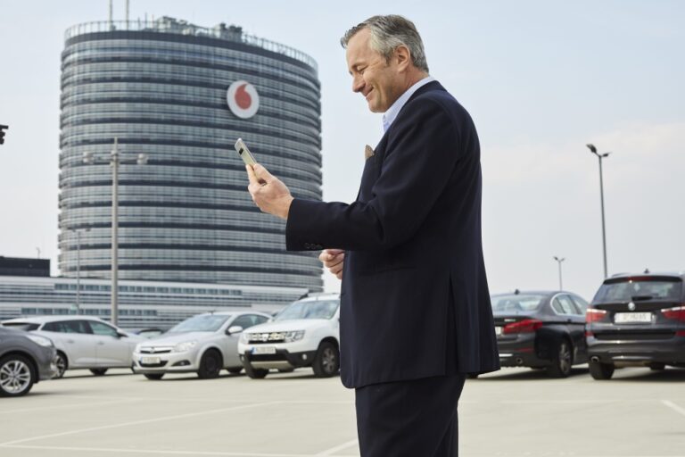Vodafone Deutschland “expanding mobile network offensive”