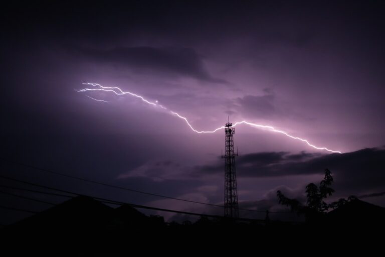 Laser diverts lightning strikes to protect Swisscom antenna