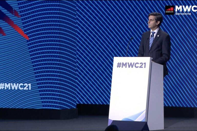 Álvarez-Pallete at MWC: “We must take digitization to the next level with AI”