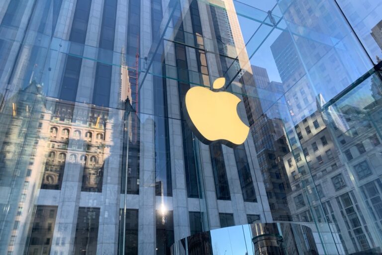 Probe into market domination halted as Apple objects