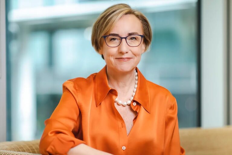 Vodafone doubles profits to €2.1bn in H1 but grip on Germany is “weakening”
