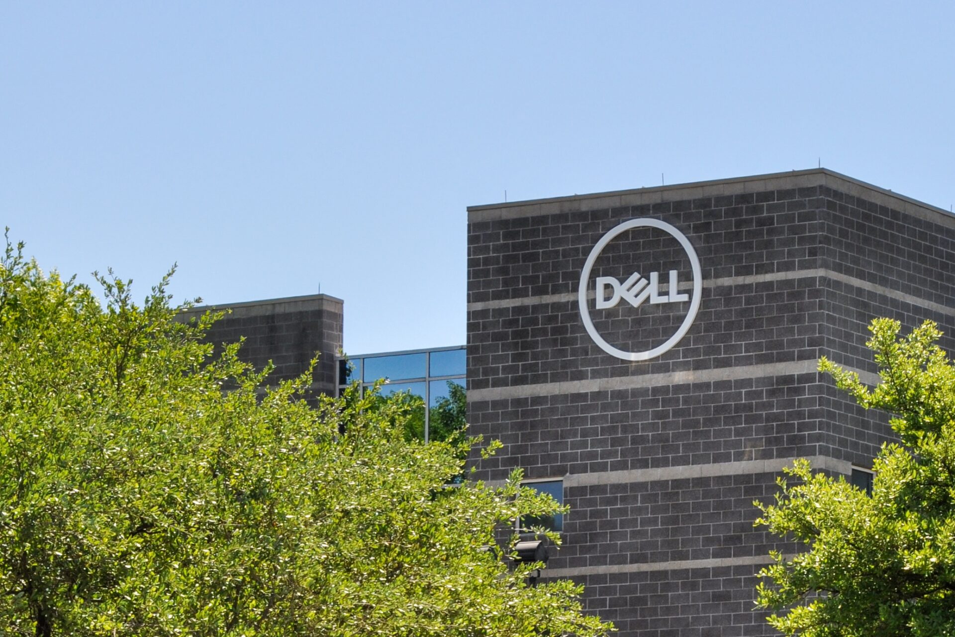 Michael Dell on the edge in Las Vegas with Open RAN Mobile Europe