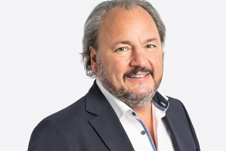 Robin John Andes Harries Appointed as CEO of freenet 