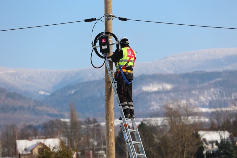 Tauron signs up a dozen operators for wholesale fibre