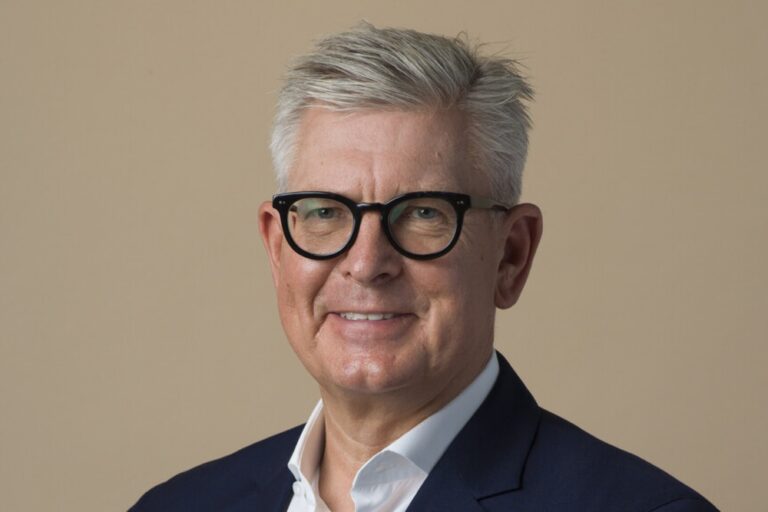 Ericsson refreshes exec team, consolidates global operating structure