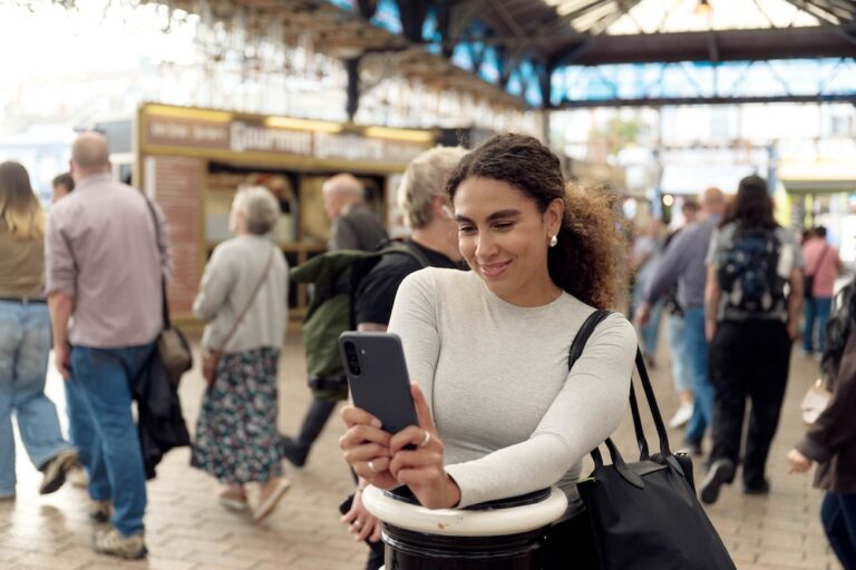 EE hits 5G+ target five months ahead of schedule