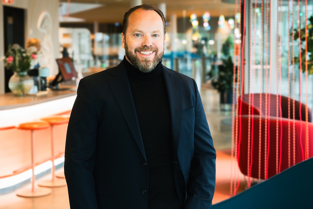 Three Sweden targets broader B2B base with mobile-first communications tier